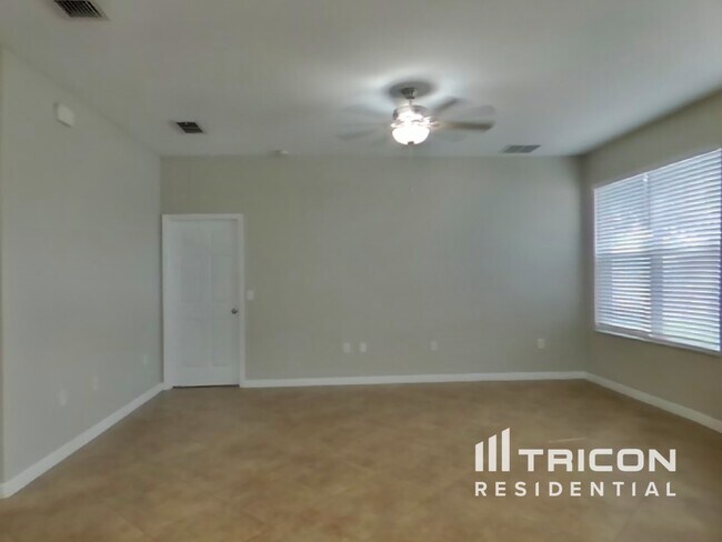 Foto del edificio - 3491 Heath Dr