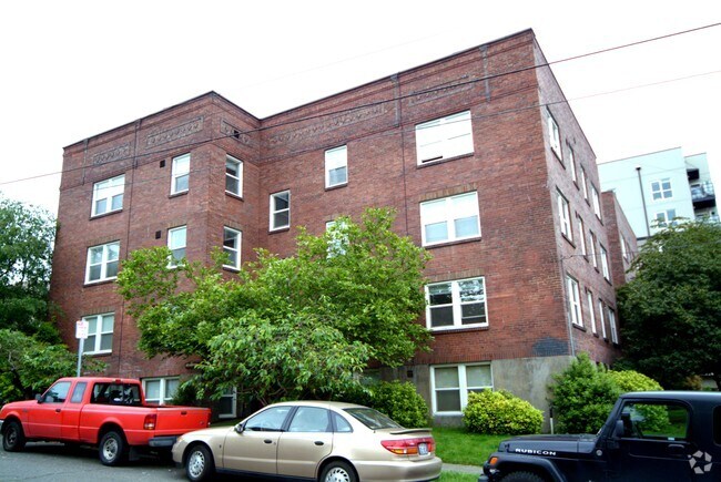 Building Photo - Briarwood