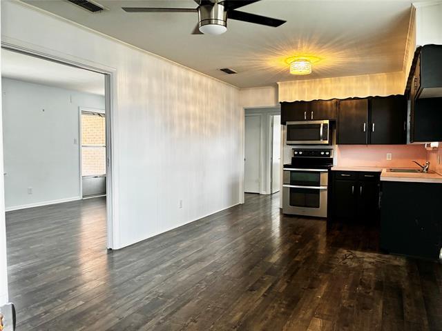 Foto del edificio - 509 W Main St