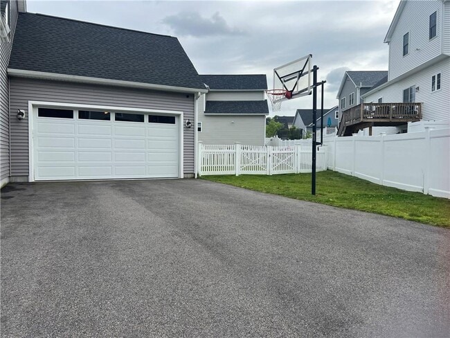 Building Photo - 54 Somerset Cir
