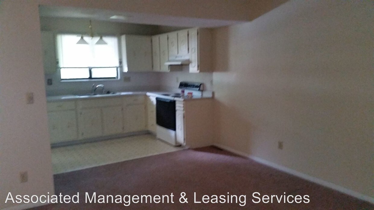 Foto del edificio - 1351 Southwinds Dr