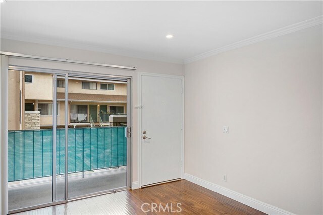 Building Photo - 121 Sinclair Ave