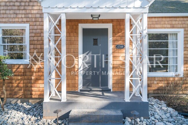 Foto del edificio - Newly Remodeled Lake Oswego Cottage With Lake Access.