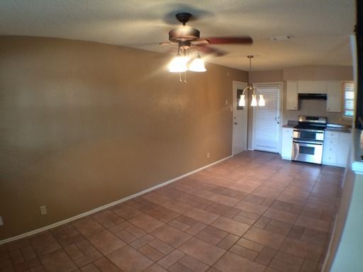 Building Photo - 7837 Emerald Hills Way