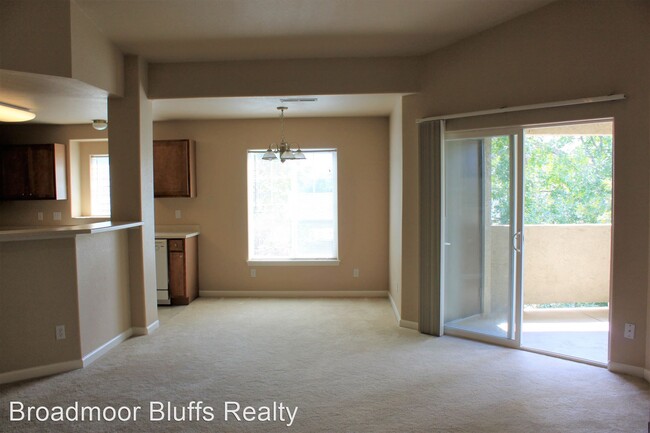 Building Photo - 7045 Ash Creek Heights