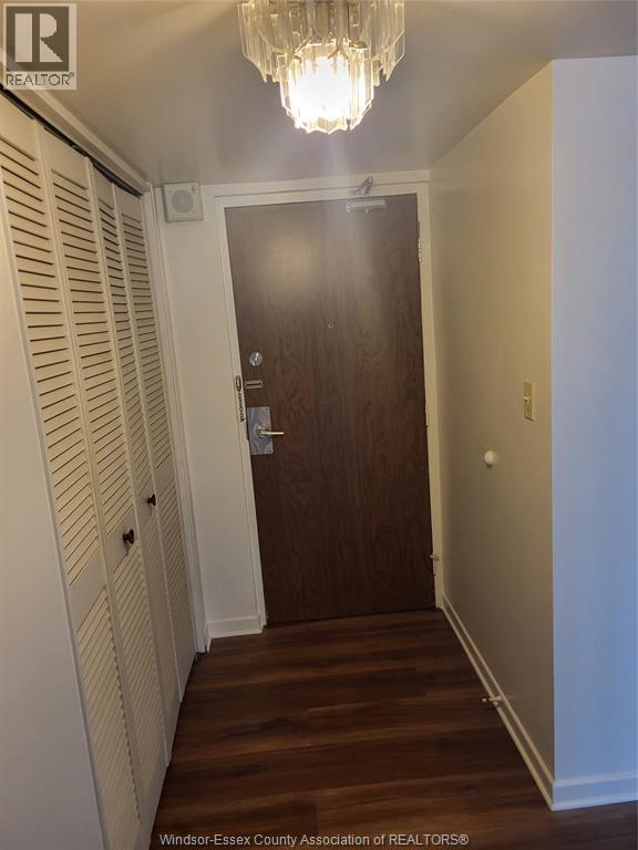 Building Photo - 380 Pelissier St