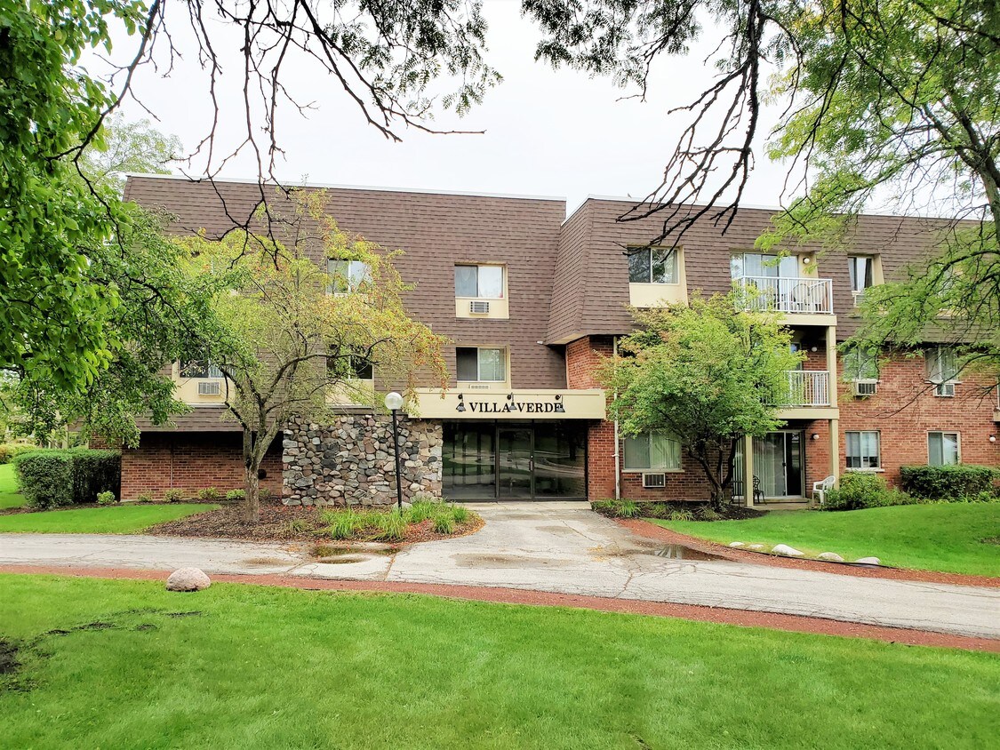 4 Villa Verde Dr Unit 314, Buffalo Grove, IL 60089 Condo for Rent in