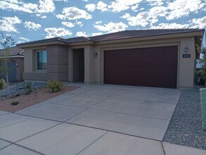 Building Photo - 6762 Sydney Drive NE