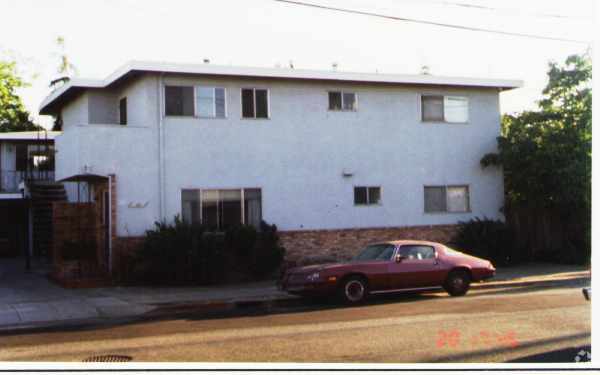 Building Photo - 1620 Hess Rd