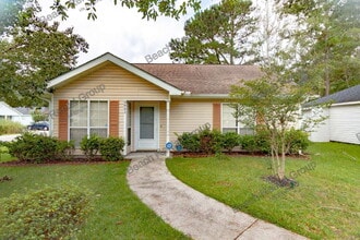 Building Photo - 6661 Wisteria Dr
