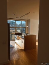 Building Photo - 33 N Water St