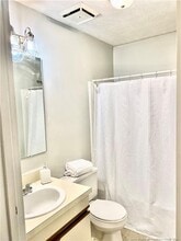 Building Photo - 698 Bartons Landing Pl