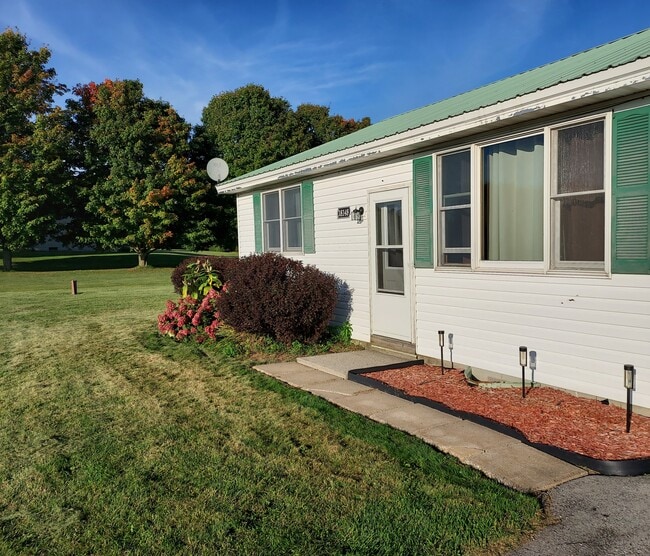 Front of Unit - 18148 Switzer Rd