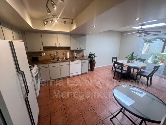 Building Photo - 27002 Rio Prado Dr