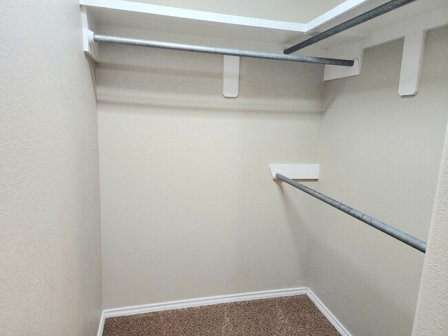 Building Photo - 1101 W 15th St