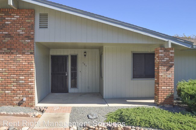 Building Photo - 3 br, 2 bath House - 685 Dragonfly Drive