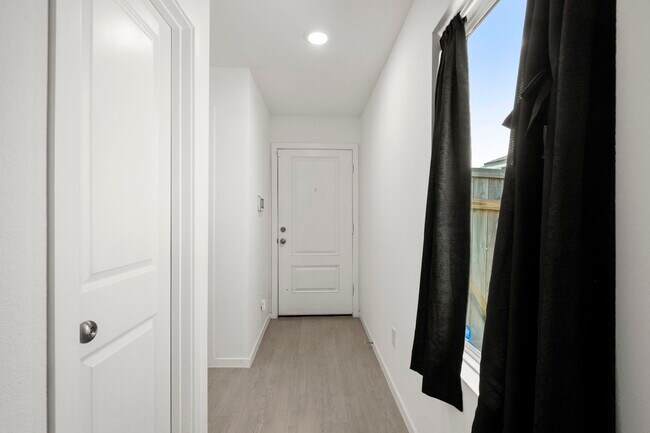 Building Photo - 18323 Palazzo Romano Ln