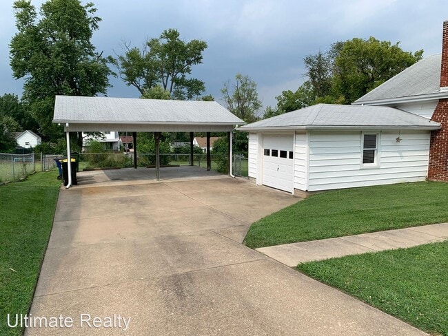 Building Photo - 3 br, 1 bath House - 10543 Hobday Ave.