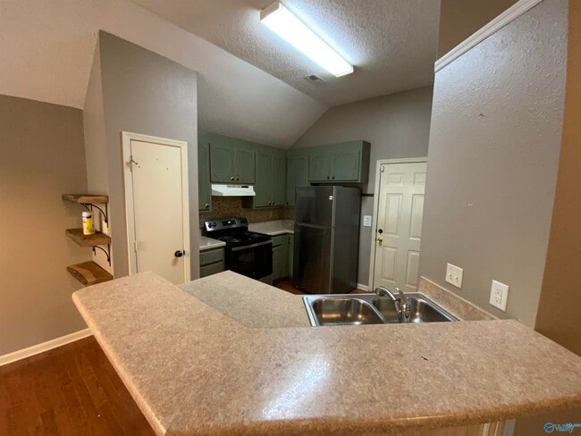Building Photo - 126 Rebecca Pines Dr