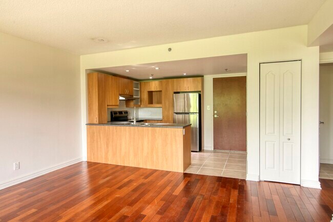 Photo du bâtiment - 2700 Rufus Rockhead