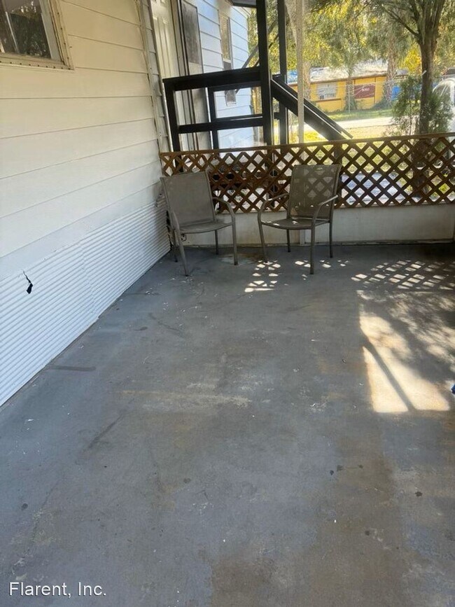 Foto del edificio - 3 br, 2 bath House - 5011 Santos Road