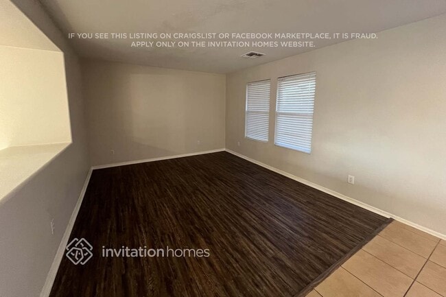 Building Photo - 2936 S Sierra Heights