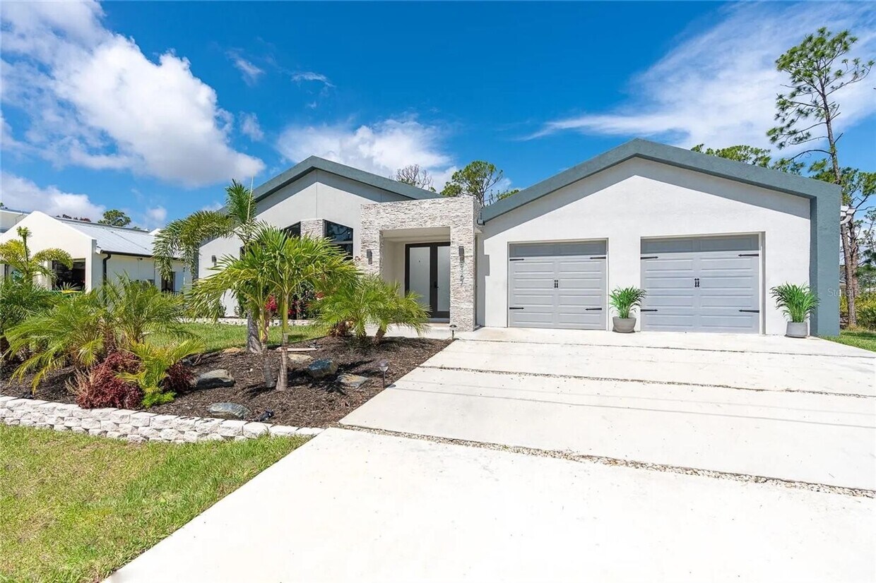 Foto principal - 8167 Dittmar St