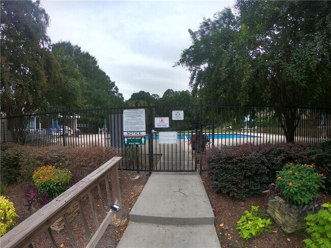 Foto del edificio - 1468 Briarwood Rd NE