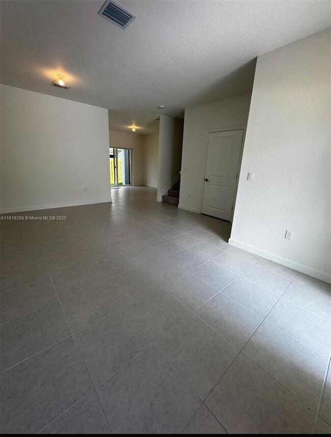 Foto del edificio - 140 SW 184th Way