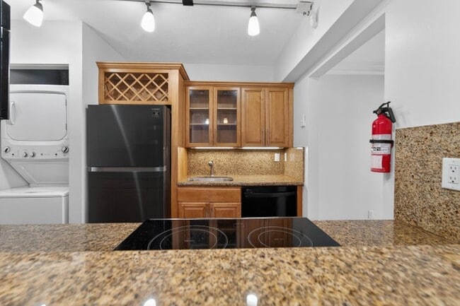 Photo - 801 Andrews Ave Apartment