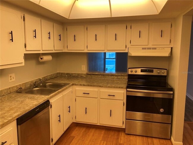 Building Photo - 4908 38th Way S