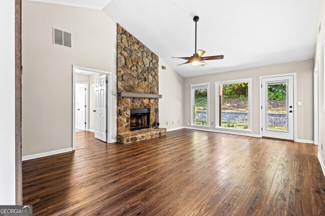 Foto del edificio - 5077 Allison Way NE