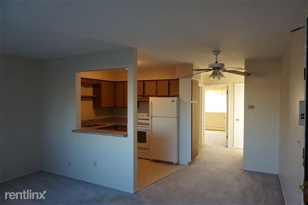 Building Photo - 4919 Briarwood Ave