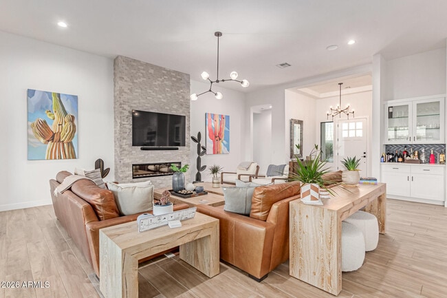 Foto del edificio - 13924 Dyer Ln