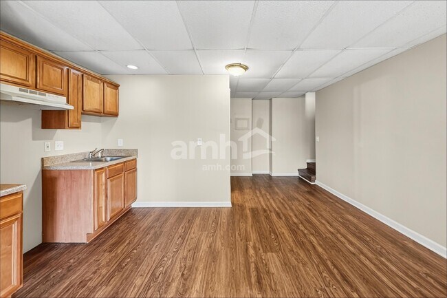 Foto del edificio - 221 Scarlet Ridge Ct