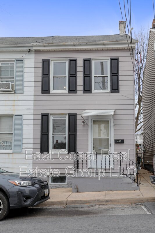 Primary Photo - 432 Mechanic St