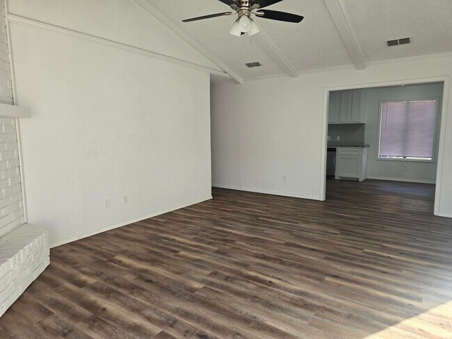 Foto del edificio - 2211 33rd St