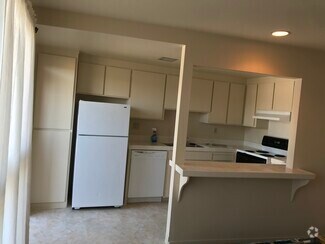Building Photo - 230 Dunecrest Ave