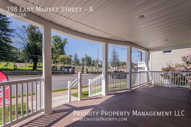 Foto del edificio - 398 E Market St
