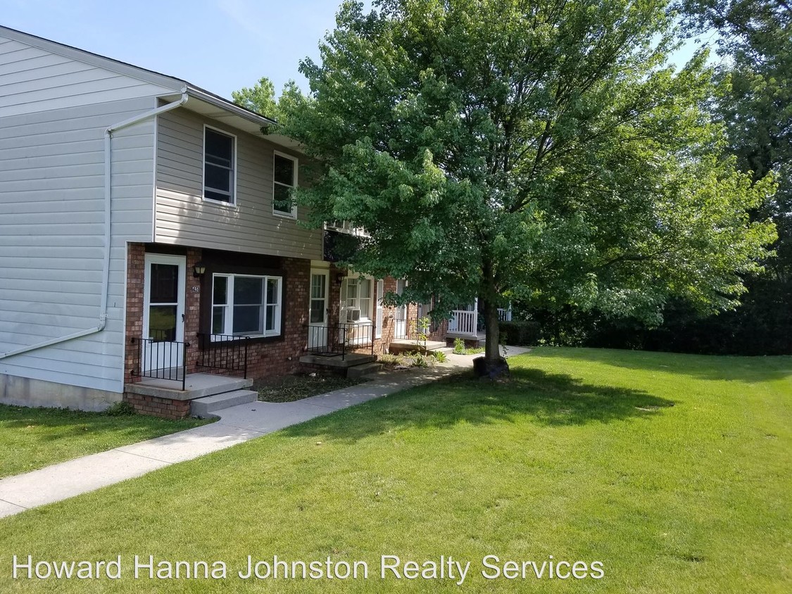 Primary Photo - 451 Cedarcrest Dr