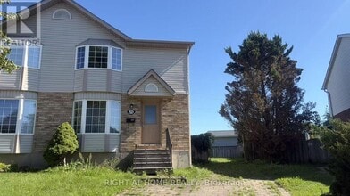 Building Photo - 271 Fleming Dr