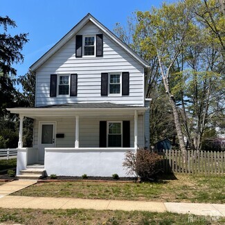 Building Photo - 7 Maplewood Ave