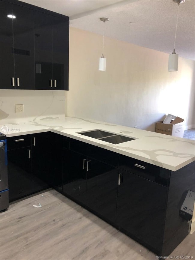 Building Photo - 13920 Lake Placid Ct