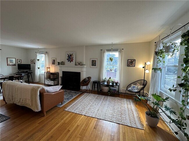 Foto del edificio - 542 Angell St