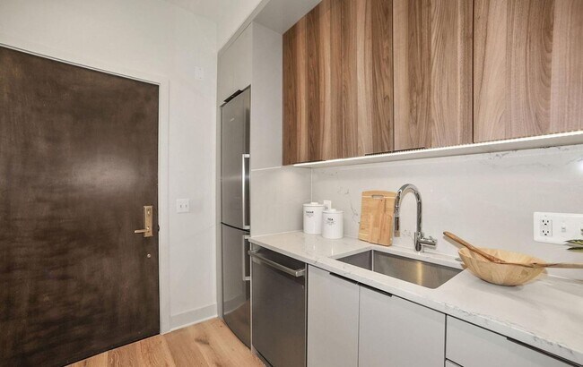 Foto del edificio - 801 N St NW