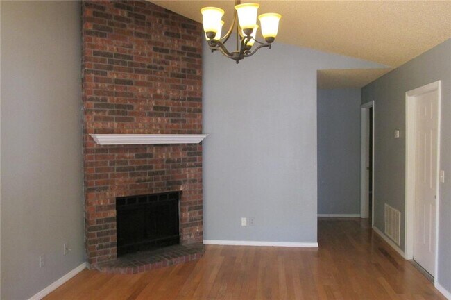 Building Photo - 767 W Van Gogh Pl