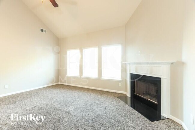 Foto del edificio - 1005 Bethpage Ln