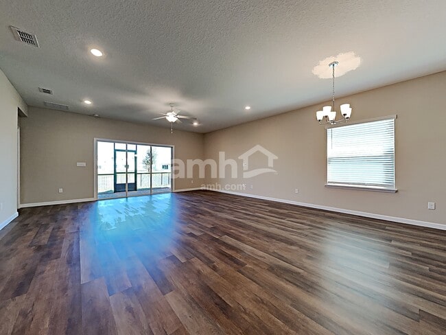 Building Photo - 87 Spruce Point