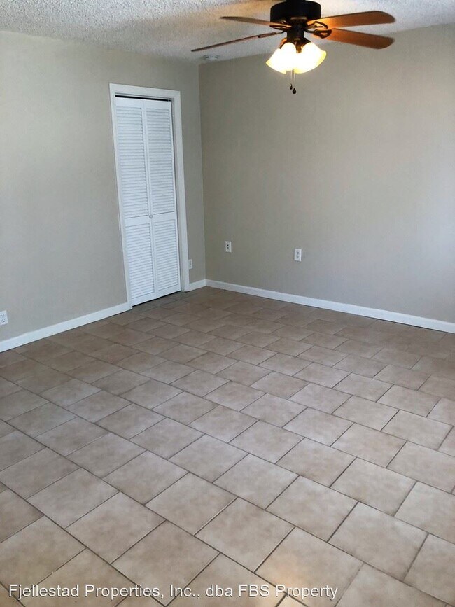 Foto del edificio - 2204-2206 Granger Ave