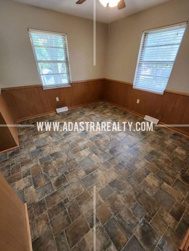 Building Photo - Nice and Affordable 3 Bedroom Duplex in Paola-Coming SOON!!